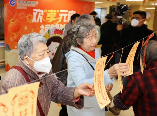 81岁陈奶奶住国德养老2年，直言这三点值得“全国推广”！