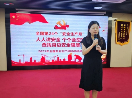 扎根养老院，替天下子女尽孝的她，让国德这群“老宝贝”有了一个温暖的“家”！