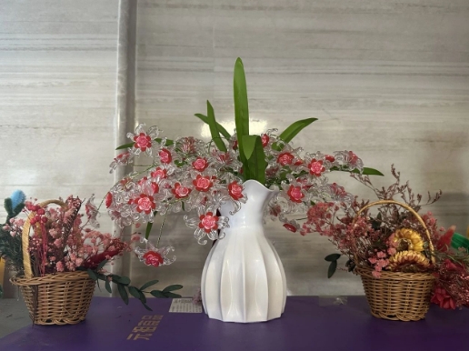 “这里的人情味，让我‘赖’着不想走！”从美国归故里的八旬夫妻选定在国德养老！