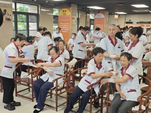 养老护理添“救”星！仓山区红十字会走进国德开展养老从业人员职业技能培训！