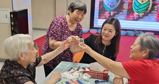 从"被照顾"到"被需要"：养老如何重塑生命的意义？