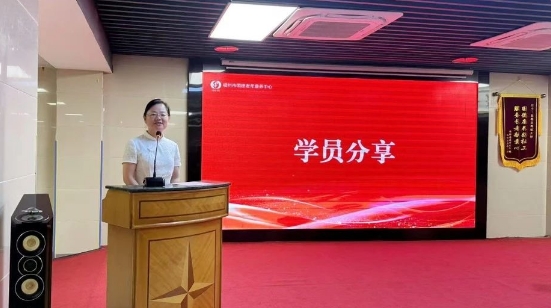 守护银龄，政企联动！百名家庭照护者从国德成功“毕业”