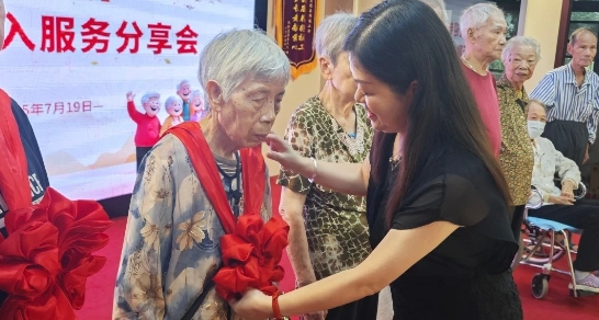 从"害羞萌新"到"麻将搭子"，只要一场迎新会的距离！
