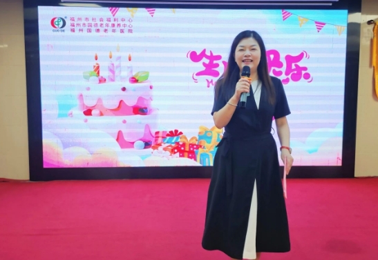 养老院101出道现场：90岁奶奶C位炸场，豆沙包成最强应援！