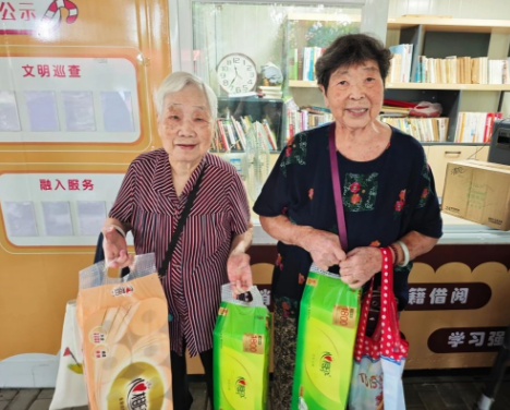 国德币购物的快乐密码：一场没有二维码的银发狂欢