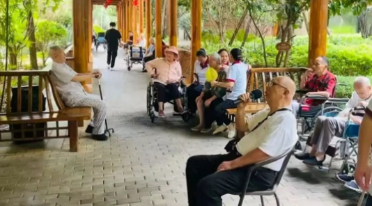 养老院不自由！NONONO~请刷新你的养老观！