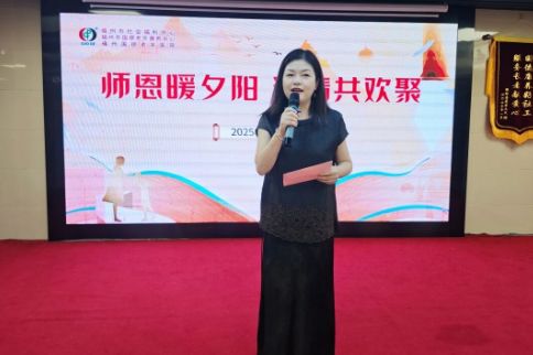 当教案变成回忆录：这群老教师把教师节过成了青春返场秀！