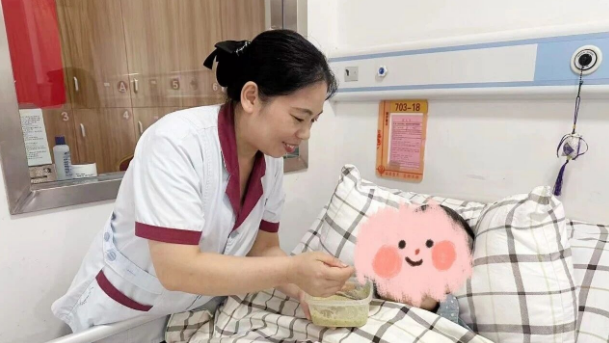 37岁，他们从工地投身养老护理行业，一干就是三年！