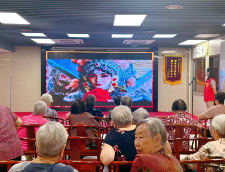 见过“追星”没见过“追课”！国德文化课堂让长者好评如潮！