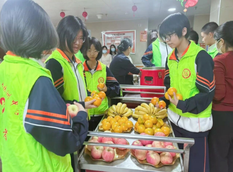 谢谢你们！这个重阳，国德养老因你们的到来而暖意融融！