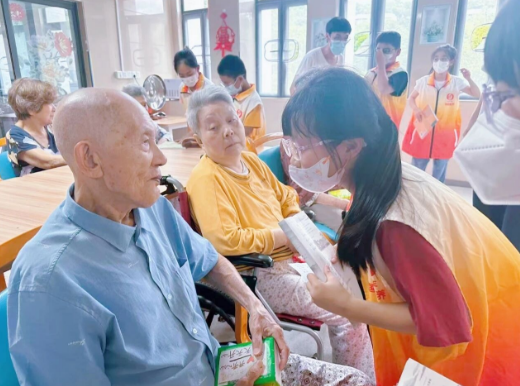 看！国德养老院来了一群特殊“访客”！