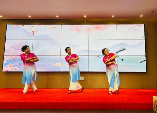 家是最小国，国是千万家！国德养老让家国温暖在此交汇！