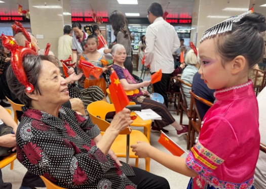 家是最小国，国是千万家！国德养老让家国温暖在此交汇！