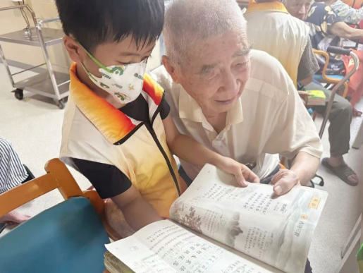 看！国德养老院来了一群特殊“访客”！