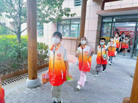 看！国德养老院来了一群特殊“访客”！