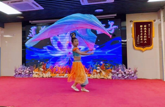 家是最小国，国是千万家！国德养老让家国温暖在此交汇！