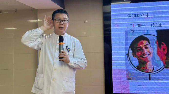 谢谢你们！这个重阳，国德养老因你们的到来而暖意融融！