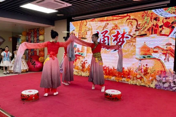 家是最小国，国是千万家！国德养老让家国温暖在此交汇！