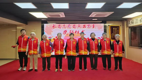 “爱心富翁” 上线！国德长者志愿者的 “暖心成绩单”