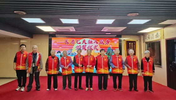 “爱心富翁” 上线！国德长者志愿者的 “暖心成绩单”