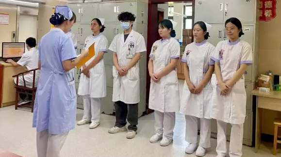 国德医养结合部：养老楼里的医疗前哨与急救先锋！