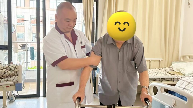 “养以爱奉”不是一句口号,而是365天的悉心陪伴! “养以爱奉”不是一句口号,而是365天的悉心陪伴!