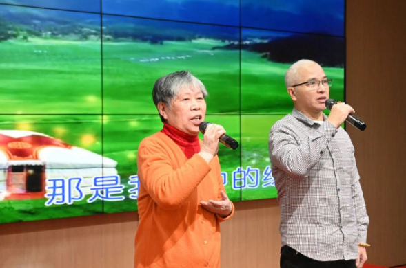 用爱编织时光,以温暖回馈感恩 | 国德康养文艺汇演暖心回顾 用爱编织时光,以温暖回馈感恩 | 国德康养文艺汇演暖心回顾