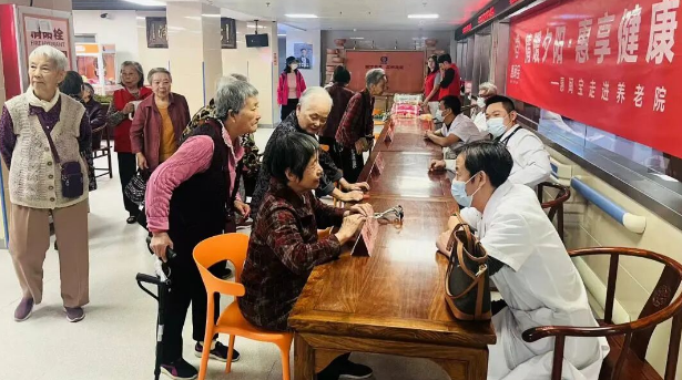 “养以爱奉”不是一句口号,而是365天的悉心陪伴! “养以爱奉”不是一句口号,而是365天的悉心陪伴!