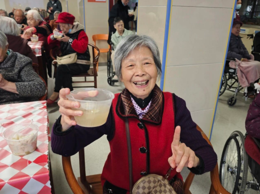 暖饺甜汤圆，爷爷奶奶的冬至 “家” 年华！