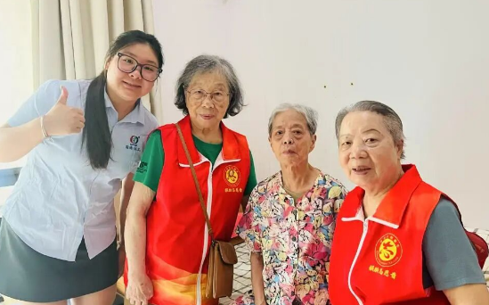 “养以爱奉”不是一句口号,而是365天的悉心陪伴! “养以爱奉”不是一句口号,而是365天的悉心陪伴!