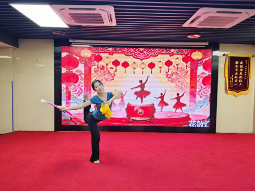 寿星派对狂欢曲：爷爷奶奶的甜蜜生日趴！