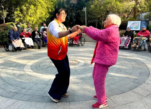 在国德，护理型长者的养老时光，也理应有风、有阳光、有欢笑的形状！