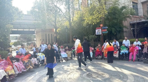 在国德，护理型长者的养老时光，也理应有风、有阳光、有欢笑的形状！