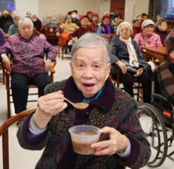 欢歌绕梁迎腊八，福泽常随“粥”满园！
