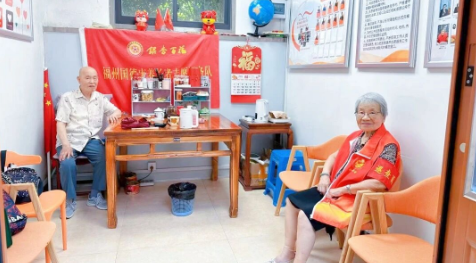 您好，我们是银杏百福国德长者志愿队，平均年龄83岁