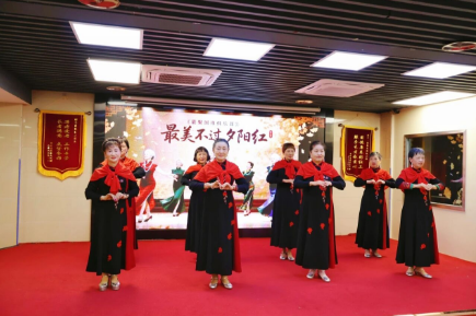 欢歌绕梁迎腊八，福泽常随“粥”满园！