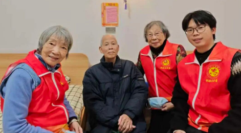 您好，我们是银杏百福国德长者志愿队，平均年龄83岁