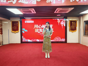 马年闹元宵｜国德“夕阳天团”C位走秀，中外碰撞解锁节日新花样