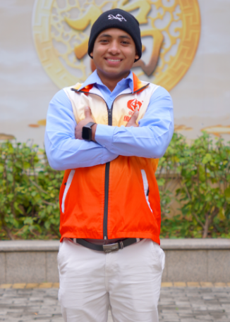 【YOUNG】8名18岁留学生来国德，陪爷爷奶奶过大年！