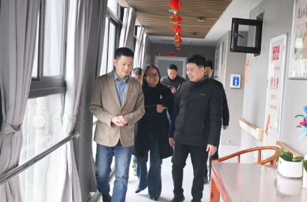 深入一线察实情 聚焦民生促发展——区领导赴区社会福利中心开展专题调研