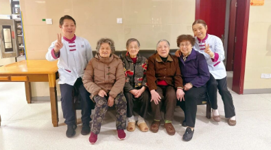 87岁奶奶二住国德,喜回“娘家”:“住了新酒店,才懂旧东家” ! 87岁奶奶二住国德,喜回“娘家”:“住了新酒店,才懂旧东家” !