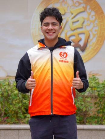 【YOUNG】8名18岁留学生来国德，陪爷爷奶奶过大年！