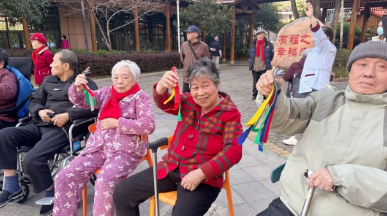 沐浴春光，微风拂面，让我们一起来感受户外的春天