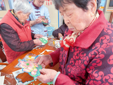 今日元宵！国德养老的老宝贝们已“亮灯”！