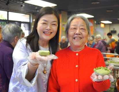 一粿一蛋一清明，国德长者乐享民俗暖时光