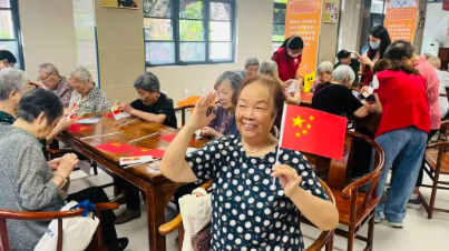 寻遍福州养老院，只对国德“看对眼”！