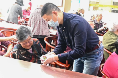 一粿一蛋一清明，国德长者乐享民俗暖时光