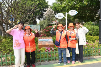 家门口逛公园太幸福啦！国德长者步行打卡流花溪～