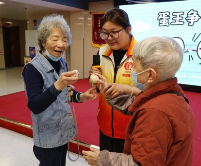 一粿一蛋一清明，国德长者乐享民俗暖时光