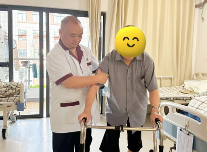 国德七年，这群人用坚守把养老院变成了老人的家